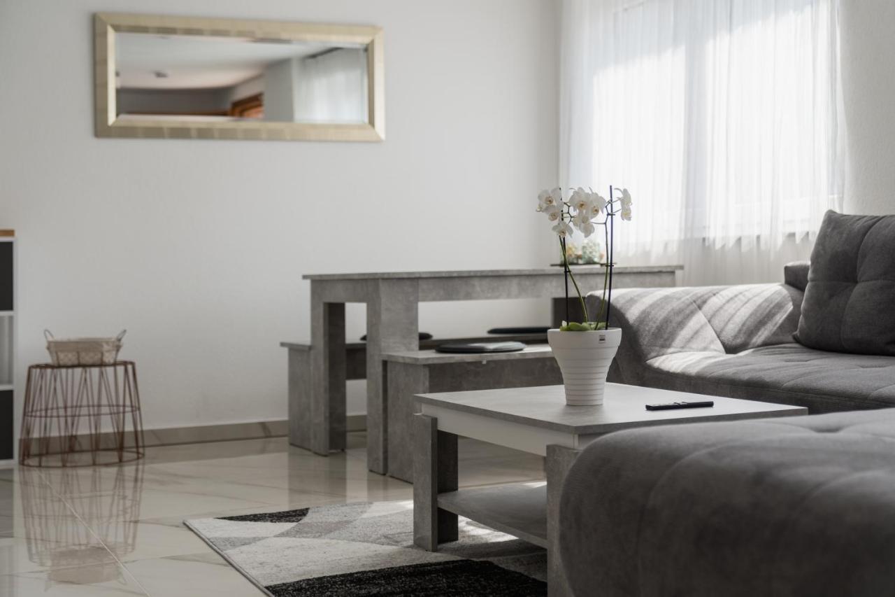 Mendoza Ailingen Apartment